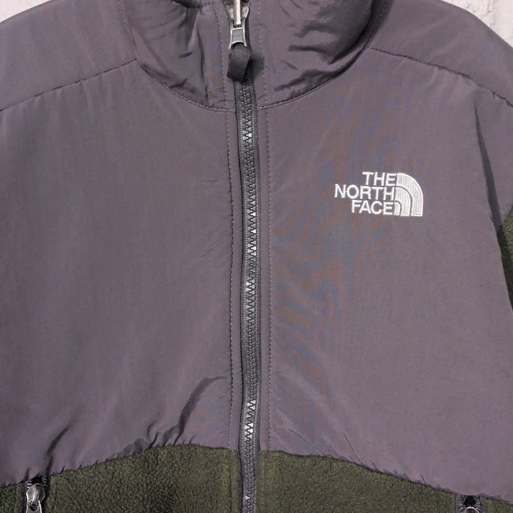 The North Face Kids Two-Tone Denali Fleece Zip Up Jacket Size Small, EUC - Picture 2 of 5